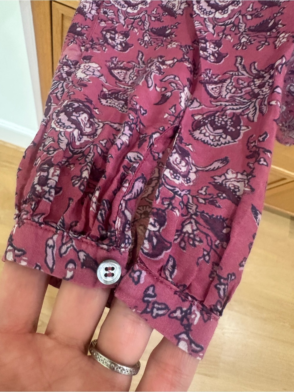 XiRENA Lanie Long-Sleeve Blouse, Size M - Picture 9 of 16